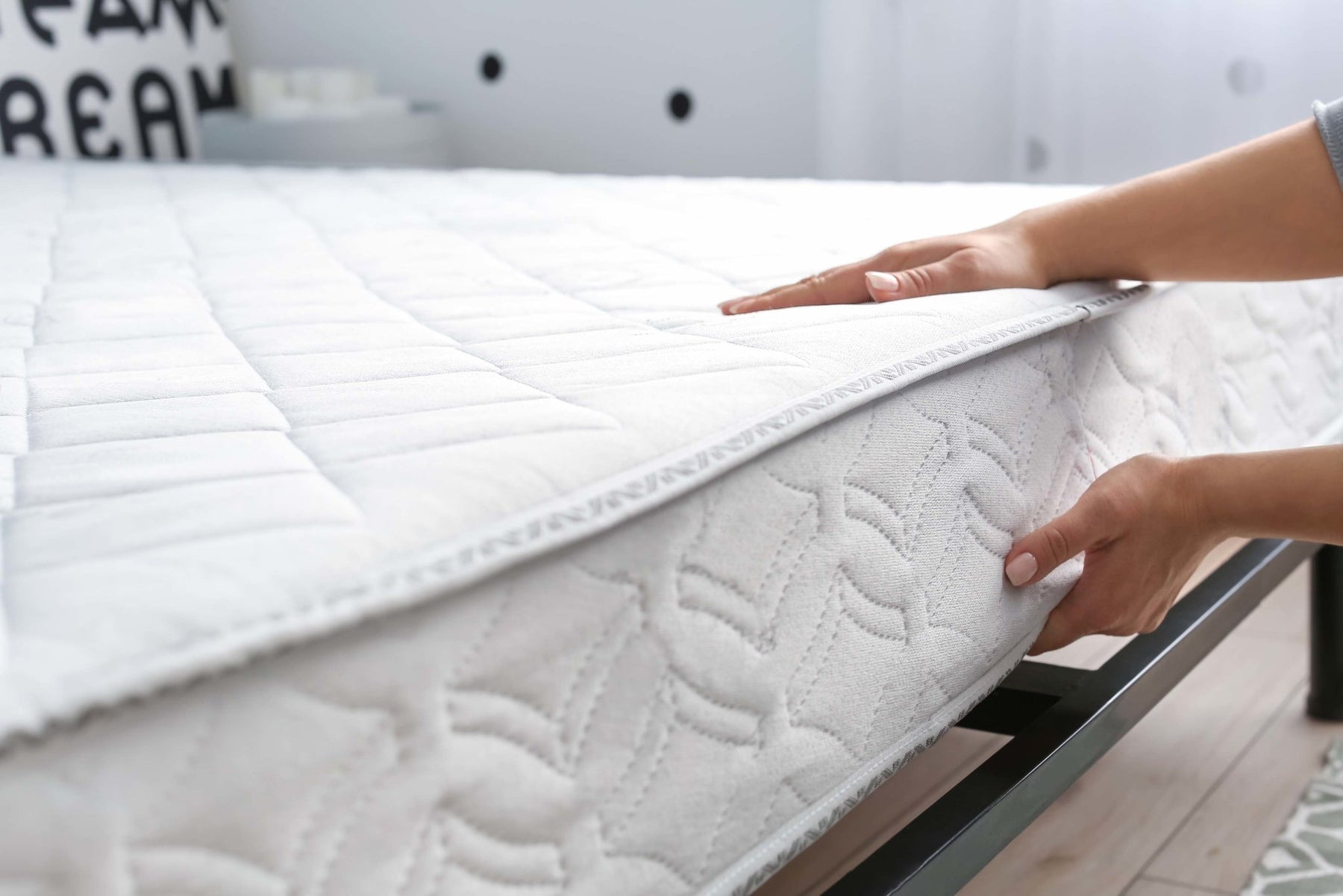 What's The Difference Between Pillow Top And Plush Mattresses?